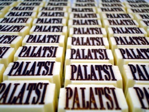 Logosuklaat, yritys rasiat ym